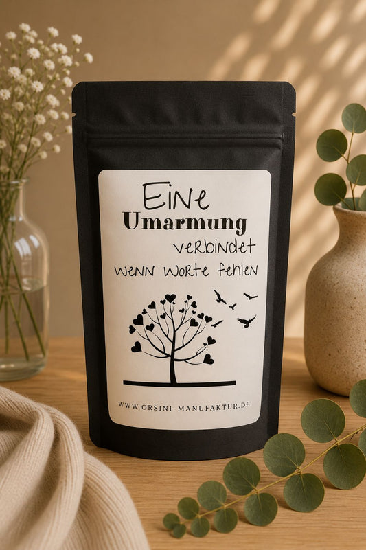 Eine Umarmung / Früchte-/ Kräutertee oder Trinkschokolade
